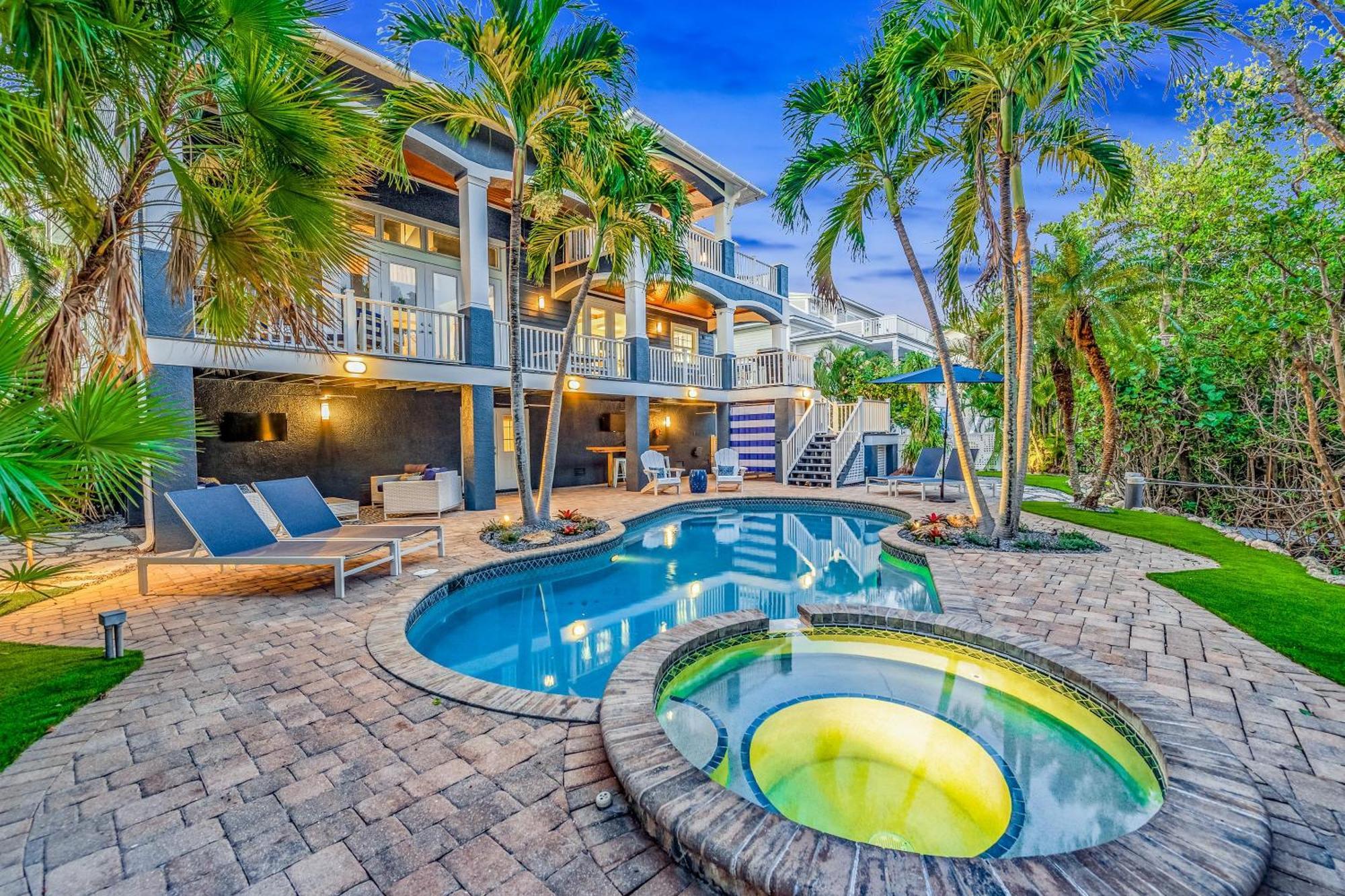 Castle Azul Villa Anna Maria Ngoại thất bức ảnh